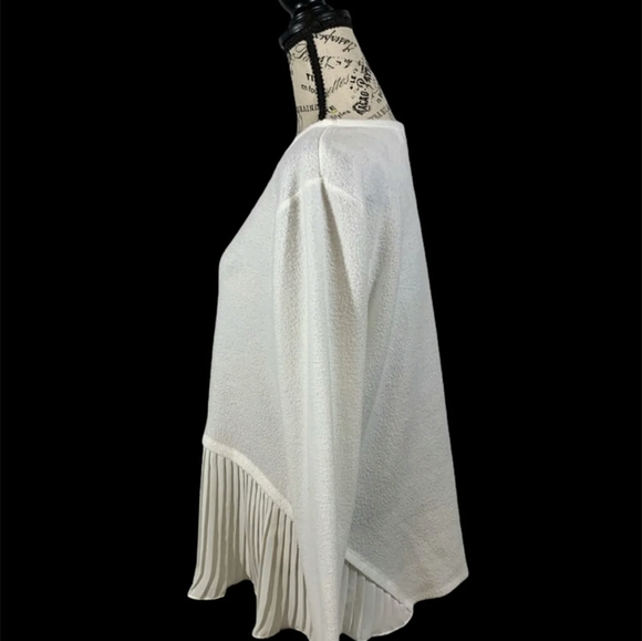 Lauren Conrad large white blouse - Picture 4 of 6